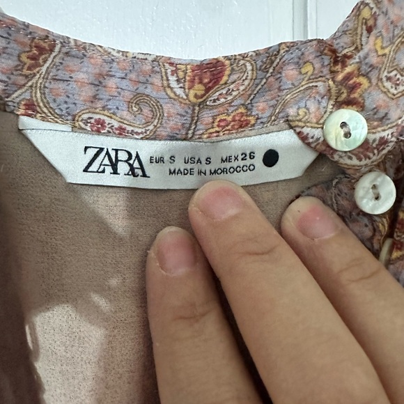 Zara Cropped Paisley Blouse in Red and Pink - Picture 3 of 7